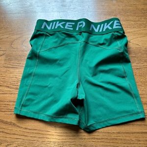 Nike Pro 365 Shorts 5”